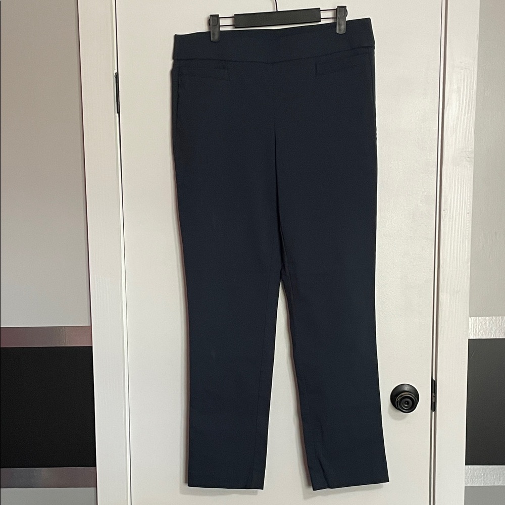 Like New Briggs New York Navy Straight Leg Pants
